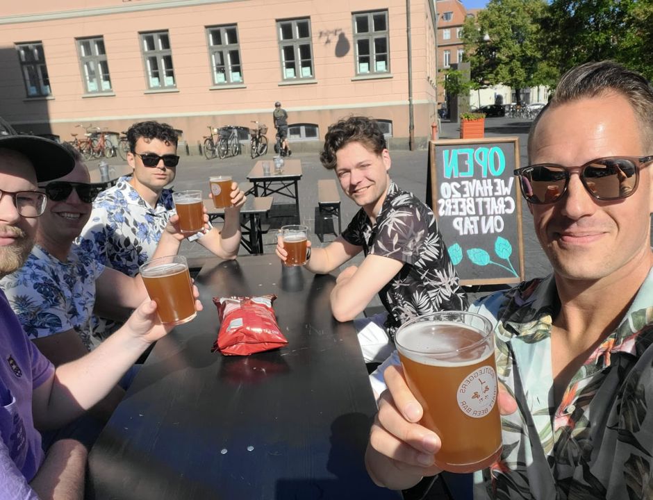 Tasting a nice IPA, skøl!